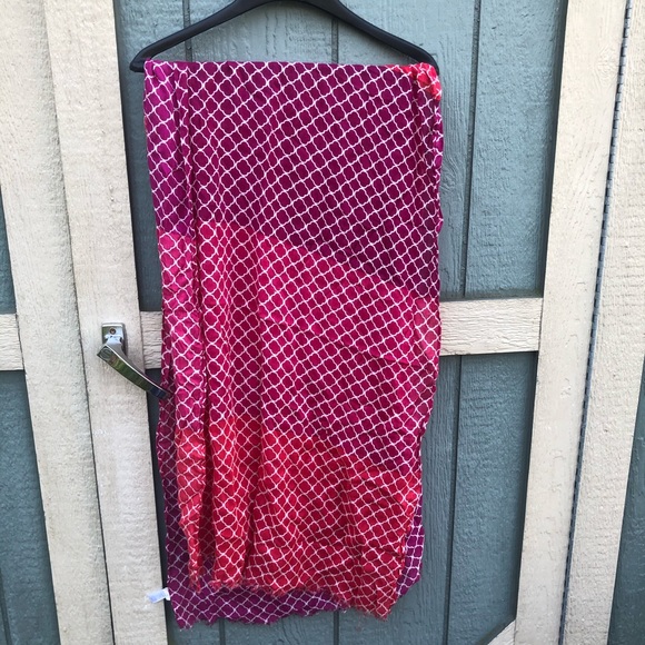 Multi color scarf with purple and red by Gap - Picture 5 of 5